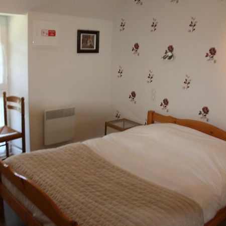 Auberge De Saint Julien Aux Bois ภายนอก รูปภาพ