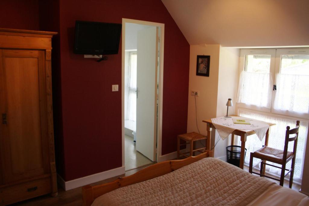 Auberge De Saint Julien Aux Bois ห้อง รูปภาพ