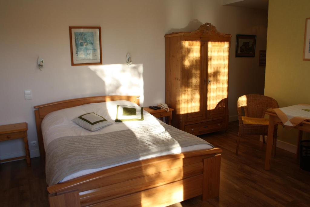 Auberge De Saint Julien Aux Bois ห้อง รูปภาพ