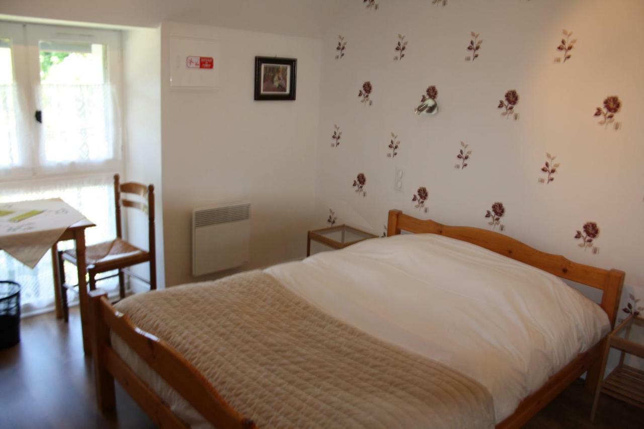 Auberge De Saint Julien Aux Bois ภายนอก รูปภาพ